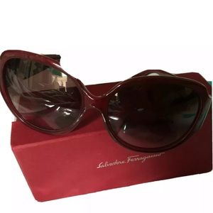 salvatore ferragamo sunglasses women